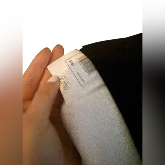 Elegant Black and Cream Sleeveless Dress - Picture 4 of 4